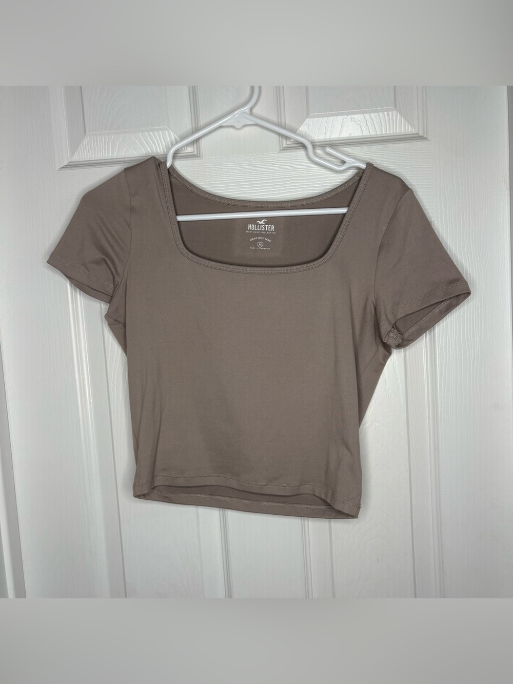 Hollister Women's Scoop Neck Crop Top — Taupe